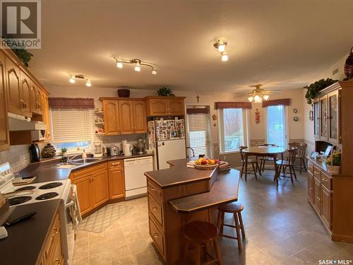 4 66 Russell Drive, Yorkton, SK - Indoor Photo Showing Kitchen With Double Sink