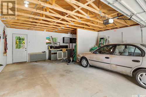 730 University Drive, Saskatoon, SK - Indoor Photo Showing Garage