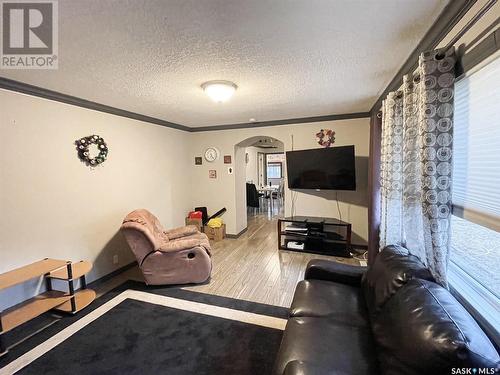 305 1St Street E, Meadow Lake, SK - Indoor Photo Showing Living Room