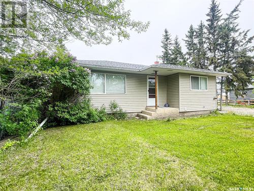 305 1St Street E, Meadow Lake, SK - Outdoor