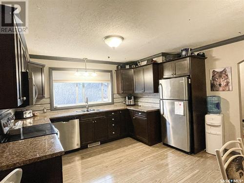 305 1St Street E, Meadow Lake, SK - Indoor Photo Showing Kitchen