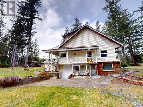 9537 Nassichuk Road, Powell River, BC - Outdoor With Deck Patio Veranda