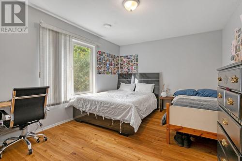 453 Morrison Avenue, Kelowna, BC - Indoor Photo Showing Bedroom