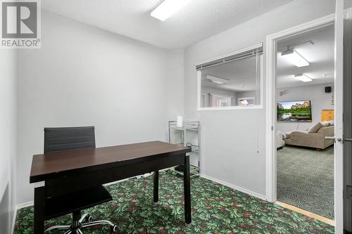 453 Morrison Avenue, Kelowna, BC - Indoor Photo Showing Office