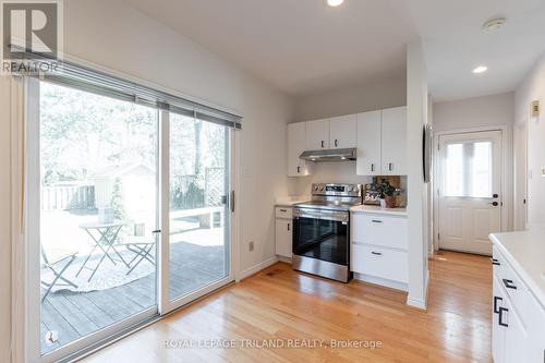 5 Edith Street, London, ON - Indoor Photo Showing Kitchen