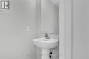#13 -520 Grey St, Brantford, ON  - Indoor Photo Showing Bathroom 