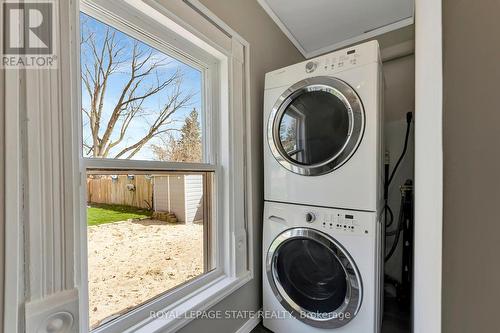 86 Lynden Rd, Hamilton, ON - Indoor Photo Showing Laundry Room