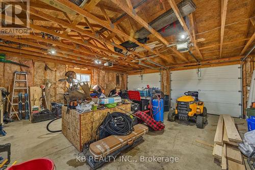 4535 Park Street, South Frontenac, ON - Indoor Photo Showing Garage