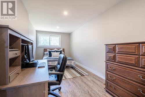 132 8Th Concession Rd E, Hamilton, ON - Indoor Photo Showing Office
