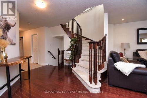 8 Powell Dr, Hamilton, ON - Indoor Photo Showing Other Room