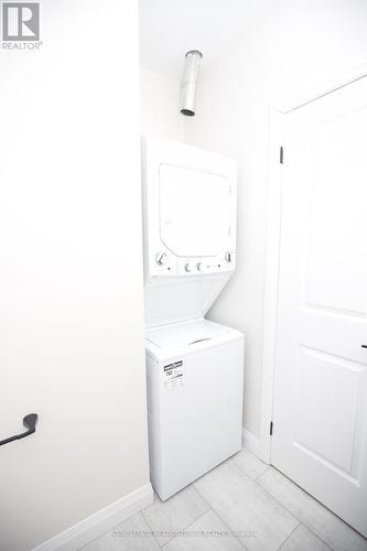 36 Dumfries St, Brant, ON - Indoor Photo Showing Laundry Room