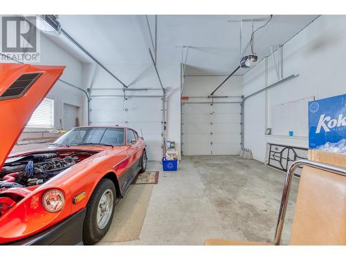 1576 Holden Road, Penticton, BC - Indoor Photo Showing Garage