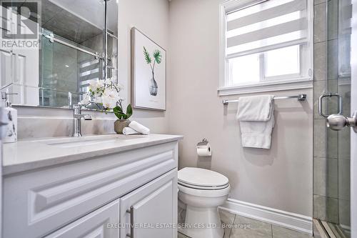 53 Nuttall St, Brampton, ON - Indoor Photo Showing Bathroom