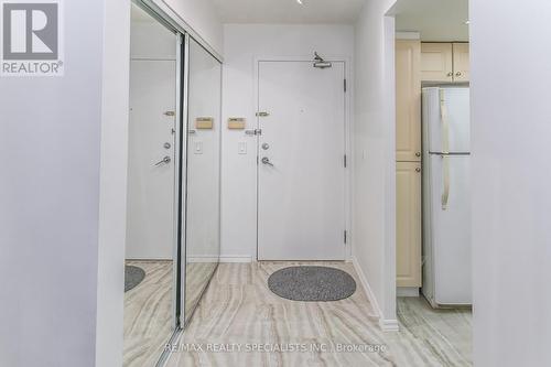 #1105 -325 Webb Dr, Mississauga, ON - Indoor Photo Showing Other Room