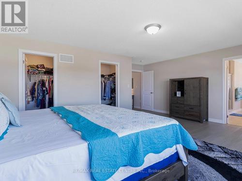 25 Smallwood Rd, Brampton, ON - Indoor Photo Showing Bedroom
