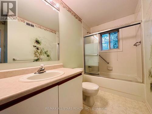 57 Head St, Kawartha Lakes, ON - Indoor Photo Showing Bathroom