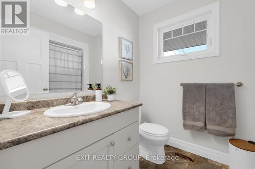 25 Meagan Lane, Quinte West, ON - Indoor Photo Showing Bathroom