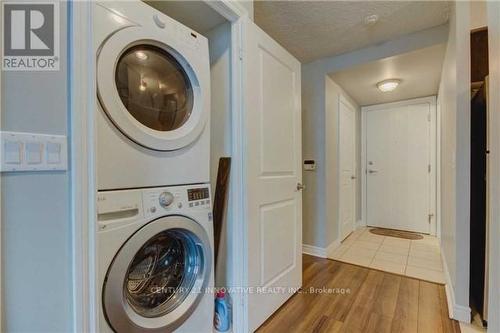 3703 - 50 Town Centre Court, Toronto, ON - Indoor Photo Showing Laundry Room