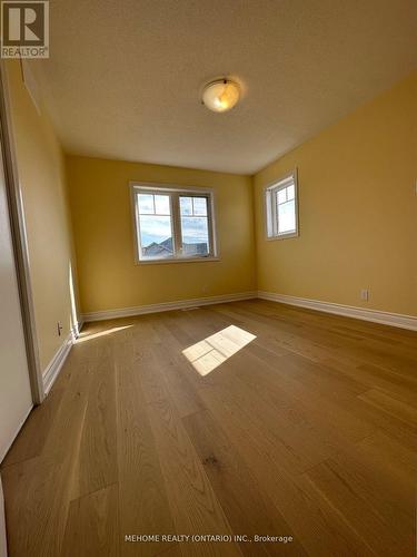 2380 Victoria Park St, Oshawa, ON - Indoor Photo Showing Other Room