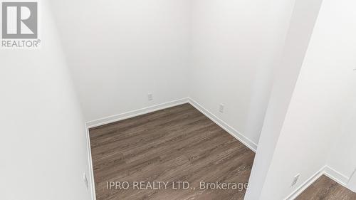 A-814 - 7950 Bathurst Street, Vaughan, ON - Indoor Photo Showing Other Room