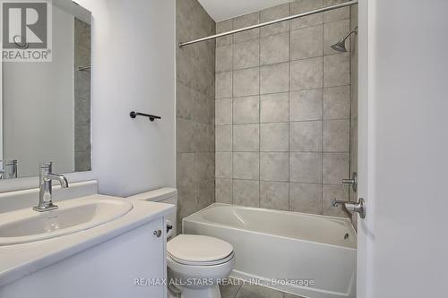 98 Lyall Stokes Circ, East Gwillimbury, ON - Indoor Photo Showing Bathroom