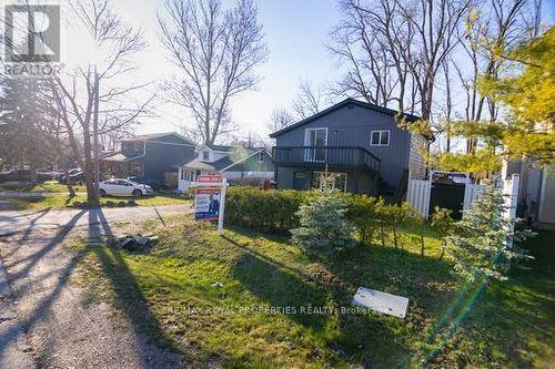 222 Pine Beach Dr, Georgina, ON - Indoor