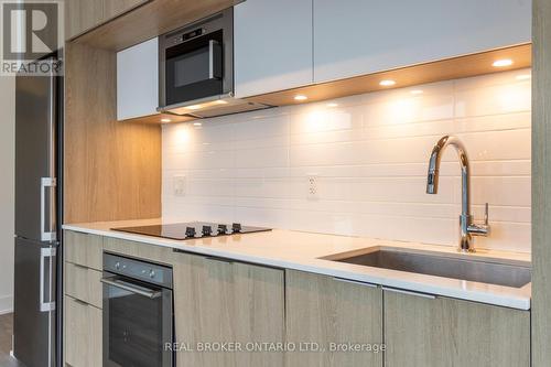 #206 -1 Belsize Dr, Toronto, ON - Indoor Photo Showing Kitchen With Upgraded Kitchen