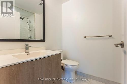 #206 -1 Belsize Dr, Toronto, ON - Indoor Photo Showing Bathroom