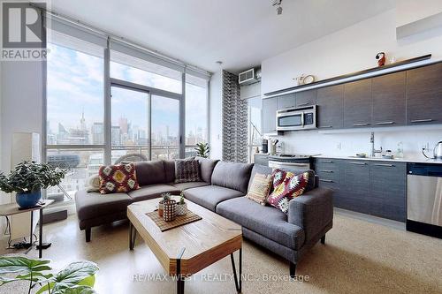 #804 -510 King St E, Toronto, ON - Indoor Photo Showing Living Room