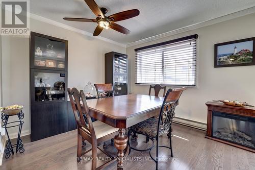 #56 -5005 Pinedale Ave, Burlington, ON - Indoor Photo Showing Dining Room