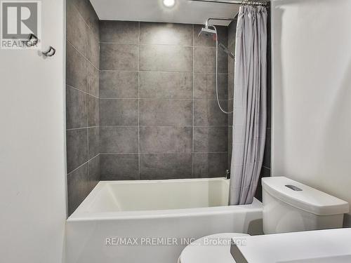 106 - 1030 King Street W, Toronto, ON - Indoor Photo Showing Bathroom