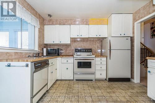 14 Whitelock Cres, Toronto, ON - Indoor Photo Showing Kitchen