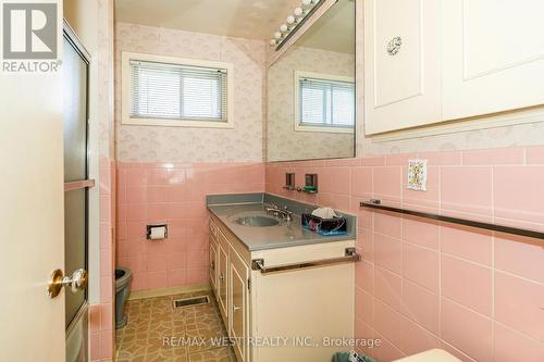14 Whitelock Crescent, Toronto, ON - Indoor Photo Showing Bathroom