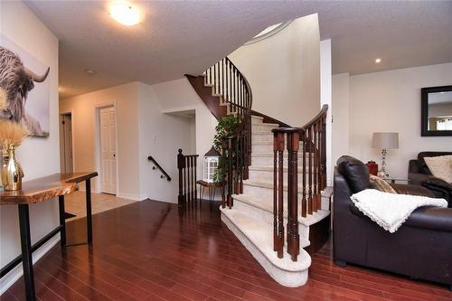 8 Powell Drive, Hamilton, ON - Indoor Photo Showing Other Room