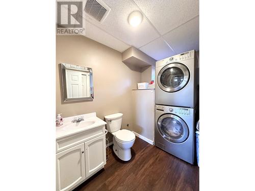 4055 Alfred Avenue, Smithers, BC - Indoor Photo Showing Laundry Room