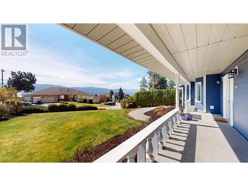 991 Cascade Place, Kelowna, BC - Outdoor With Exterior