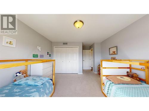 991 Cascade Place, Kelowna, BC - Indoor Photo Showing Bedroom