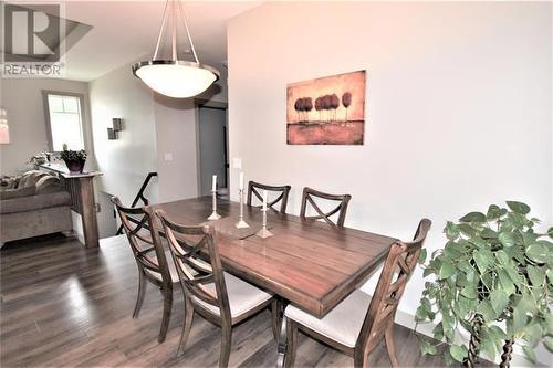 270 Grouse Avenue, Vernon, BC - Indoor Photo Showing Dining Room