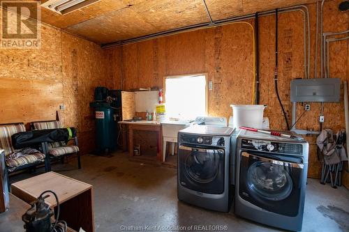 11568 Pinehurst Line, Chatham, ON - Indoor Photo Showing Laundry Room