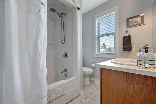 108 Market Street W, Port Dover, ON - Indoor Photo Showing Bathroom