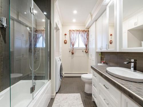 Salle de bains - 67 88E Avenue, Laval (Chomedey), QC - Indoor Photo Showing Bathroom