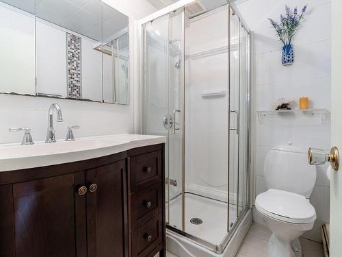Salle de bains - 67 88E Avenue, Laval (Chomedey), QC - Indoor Photo Showing Bathroom