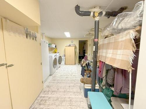 25 Galena Ave, Logan Lake, BC - Indoor Photo Showing Laundry Room