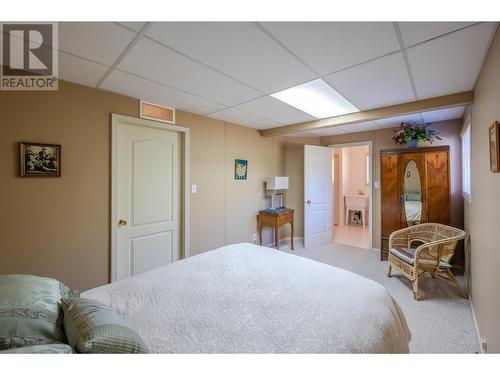 6408 Harrison Heights, Summerland, BC - Indoor Photo Showing Bedroom