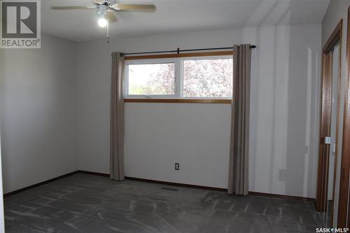 801 Centre Street, Shaunavon, SK - Indoor Photo Showing Other Room