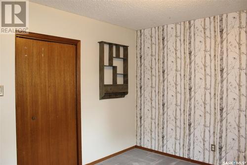 801 Centre Street, Shaunavon, SK - Indoor Photo Showing Other Room