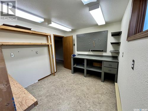 801 Centre Street, Shaunavon, SK - Indoor Photo Showing Other Room