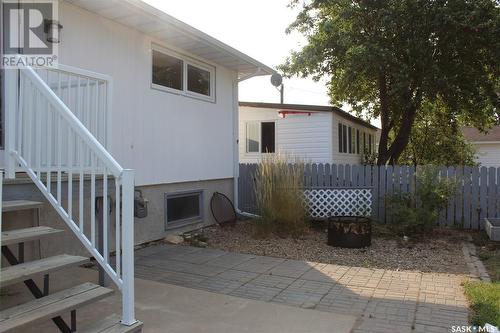 801 Centre Street, Shaunavon, SK - Outdoor With Exterior