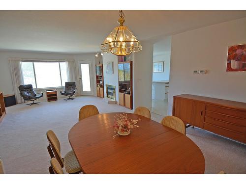 39 - 1220 Mill Street, Nelson, BC - Indoor Photo Showing Dining Room