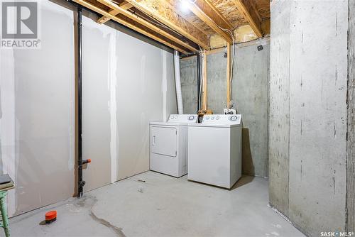 70 103 Banyan Crescent, Saskatoon, SK - Indoor Photo Showing Laundry Room